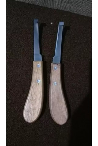 KIRI MELENGKUNG - PISAU KUKU KAMBING